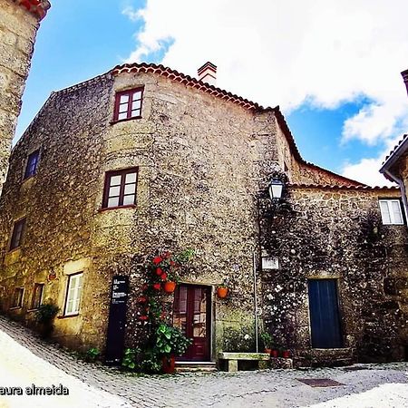 Casa Do Miradouro Villa มอนซานโต ภายนอก รูปภาพ