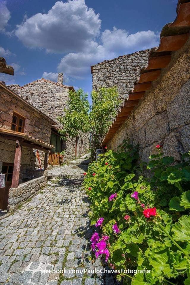 Casa Do Miradouro Villa มอนซานโต ภายนอก รูปภาพ