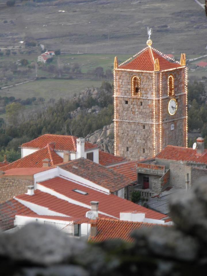 Casa Do Miradouro Villa มอนซานโต ภายนอก รูปภาพ